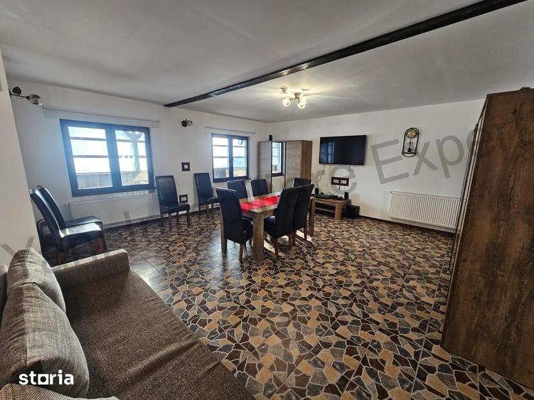 Casă cu 5 camere cu Teren 2000 Mp în Nucșoara