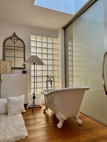 Apartament cu 2 camere decomandat, mobilat în Eminescu