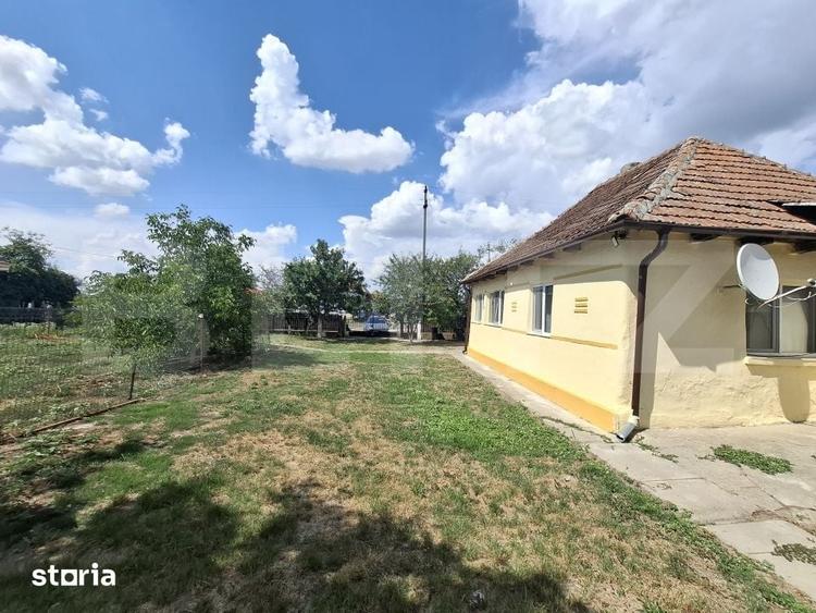 Casă cu 2 camere cu Teren 2880 Mp în Gelu