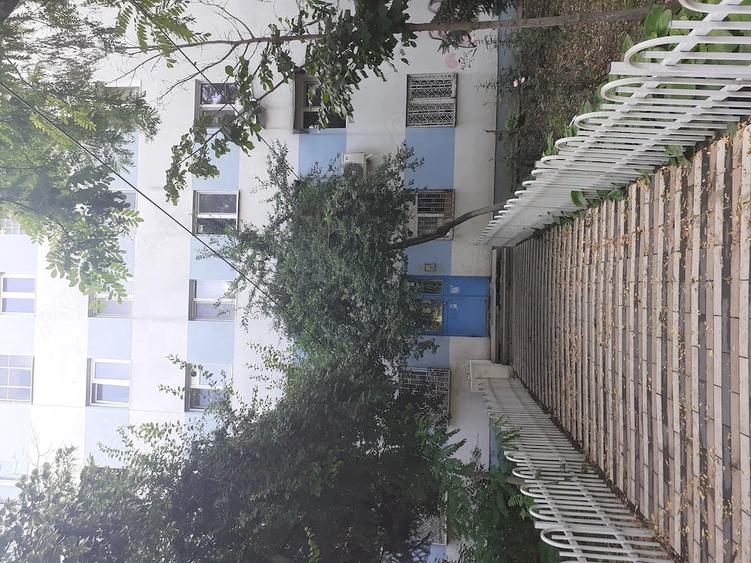 Apartament cu 2 camere semidecomandat în Rahova