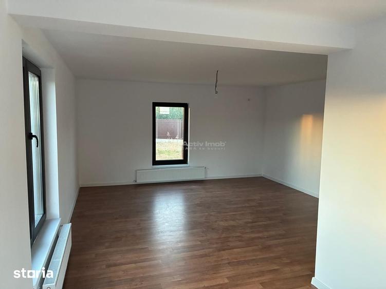 Casă cu 4 camere cu Teren 477 Mp în Crevedia