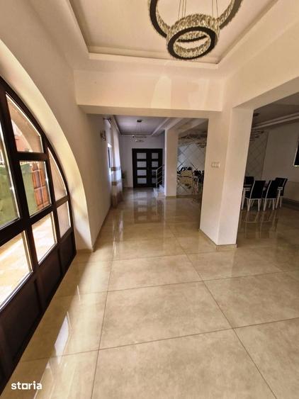 Casă cu 5 camere cu Teren 307 Mp în Bucureștii Noi