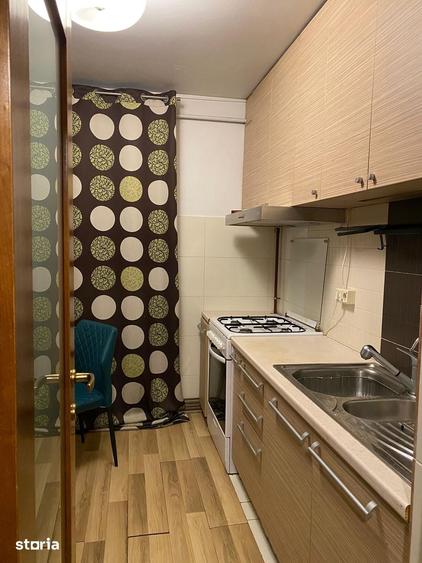 Apartament cu 3 camere decomandat în Canta