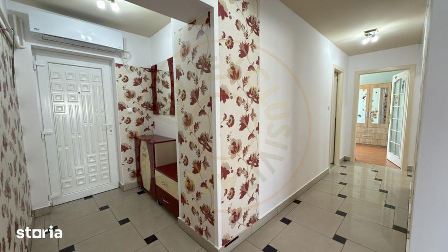 Apartament cu 3 camere decomandat, mobilat în Central