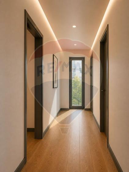 Apartament cu 3 camere semidecomandat în Semicentral