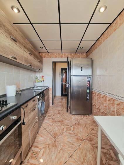 Apartament cu 2 camere decomandat, mobilat în Lacul Tei