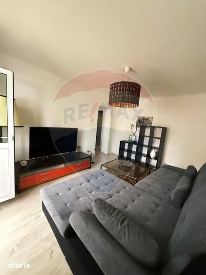 Apartament cu 4 camere decomandat, mobilat în 1 Mai