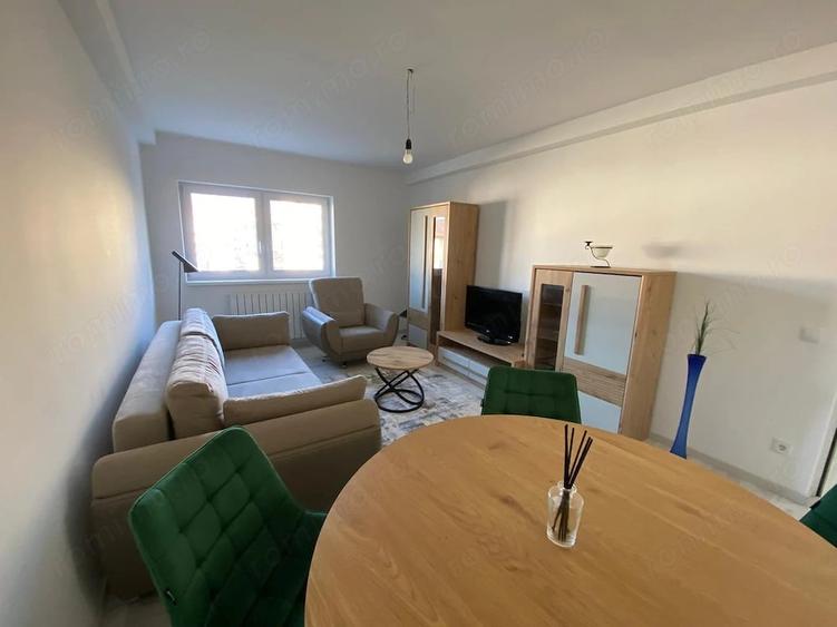 Apartament cu 3 camere decomandat în Mihai Viteazul