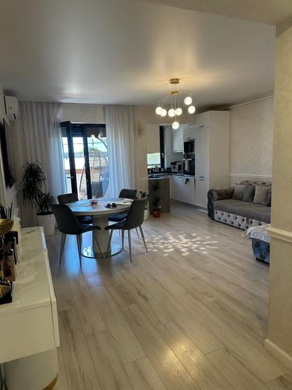 Apartament cu 2 camere decomandat în Exterior Vest