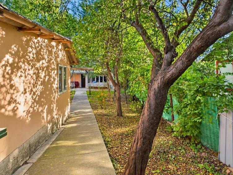 Casă individuală cu 2 camere cu Teren 1270 Mp în Cozieni