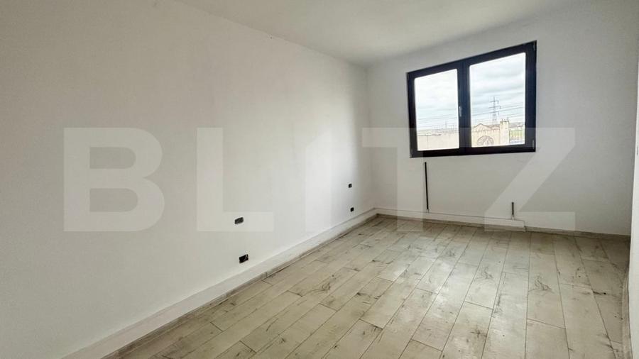 Casă individuală cu 5 camere cu Teren 438 Mp în Nord-Est