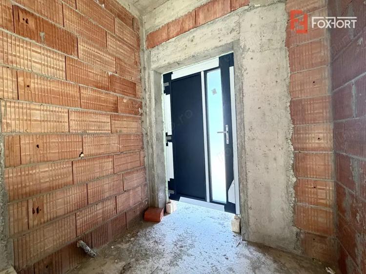 Duplex despartit prin camera tehnica, la cheie, 5 camere, in Sanandrei - 3