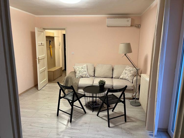 Apartament cu 2 camere în Romană