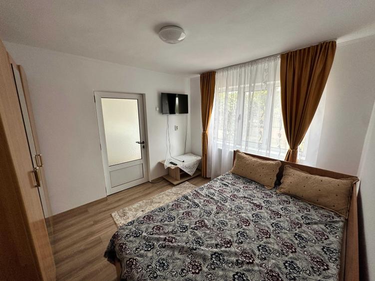 Casă cu 4 camere decomandat în Strejnicu