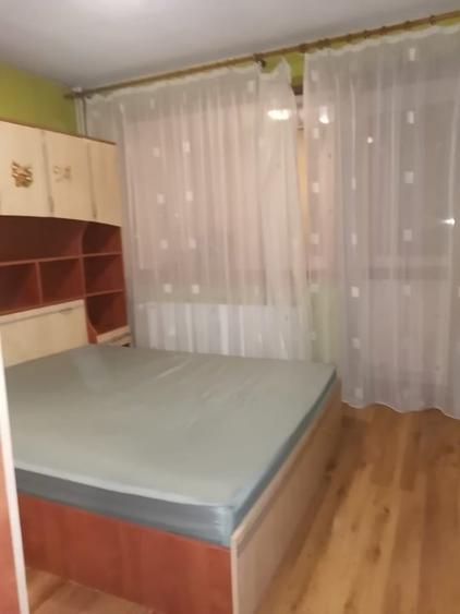 Apartament cu 2 camere decomandat, mobilat în Berceni