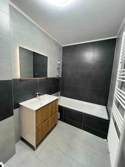 Garsonieră decomandată în Central