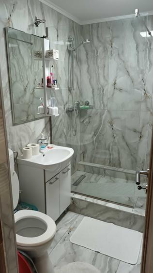 Apartament cu 2 camere decomandat în Micro 1