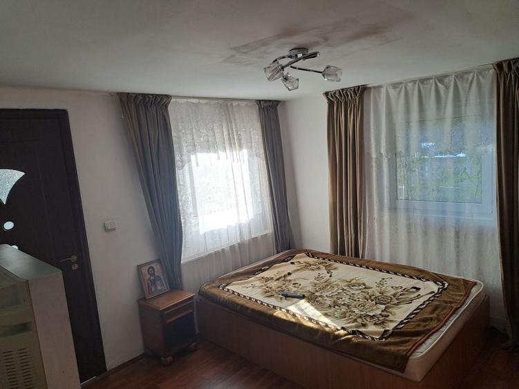 Casă cu 3 camere în Bolintin-Deal