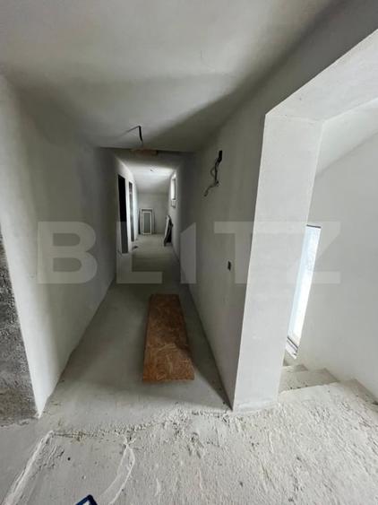 Duplex cu 7 camere cu Teren 810 Mp în Bărbulețu