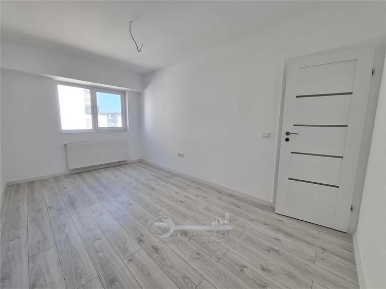 Apartament cu 2 camere decomandat în Galata