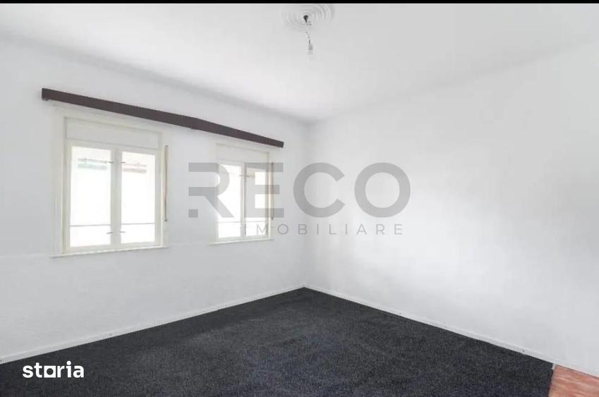 Casă cu 4 camere cu Teren 1672 Mp în Tămășeu