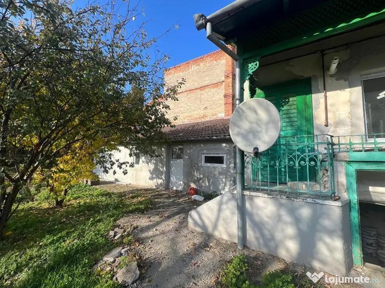 Casă cu 3 camere cu Teren 652 Mp în Pârneava