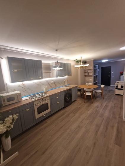 Apartament cu 2 camere decomandat în Orașul Vechi
