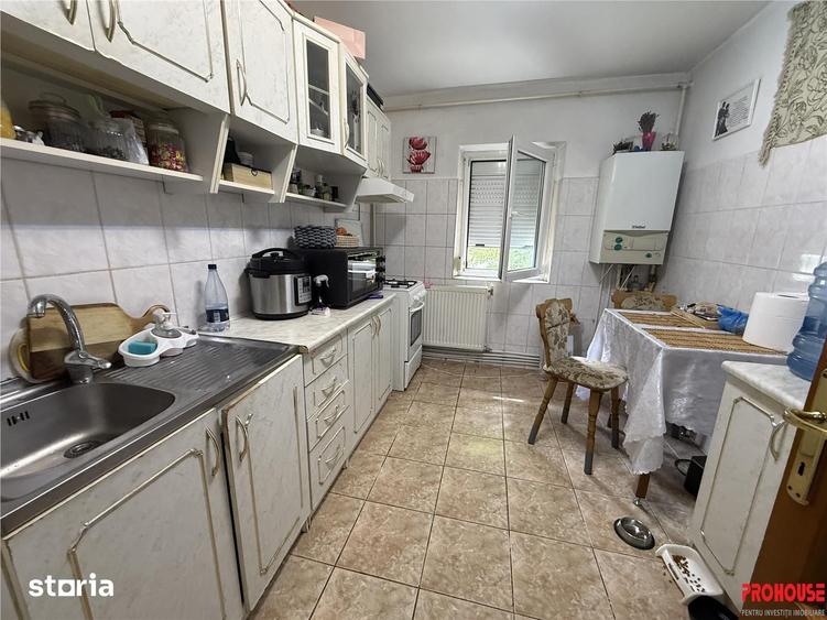 Apartament cu 2 camere semidecomandat în Gară