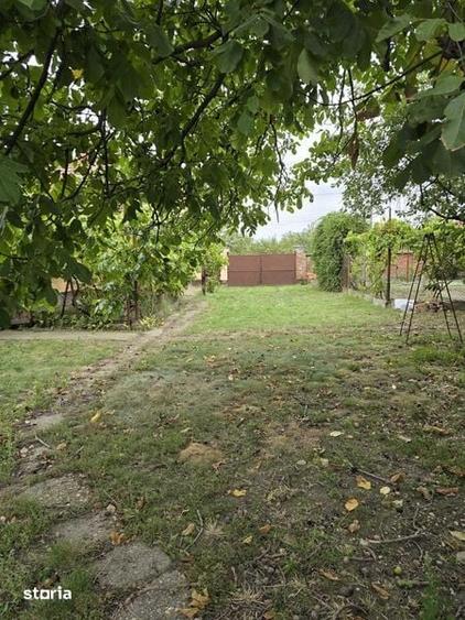 Casă cu 4 camere cu Teren 140 Mp în Central