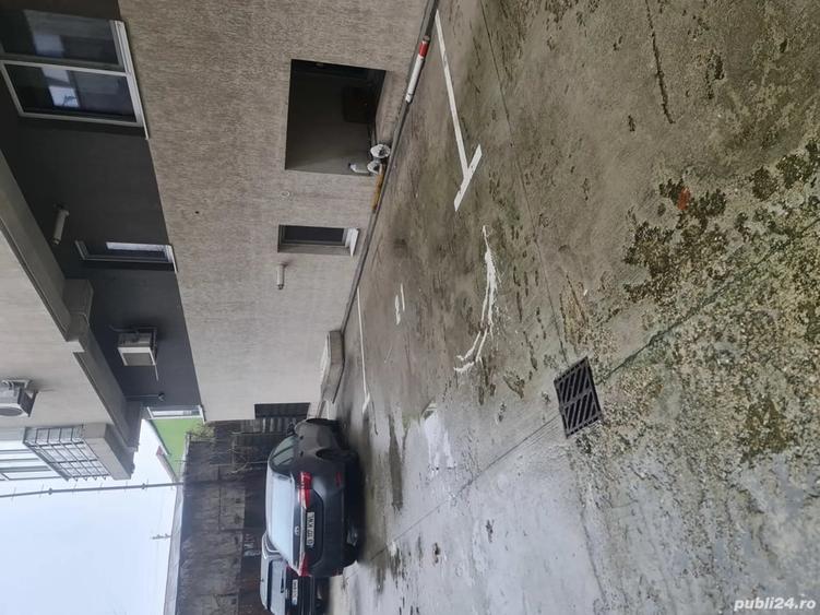Garsonieră semidecomandată în Titan
