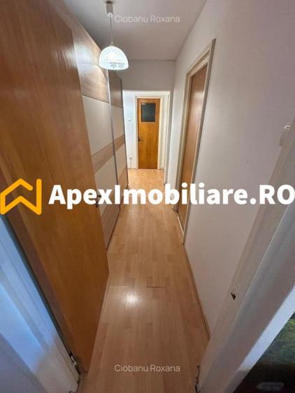 Apartament cu 4 camere decomandat în Gorjului