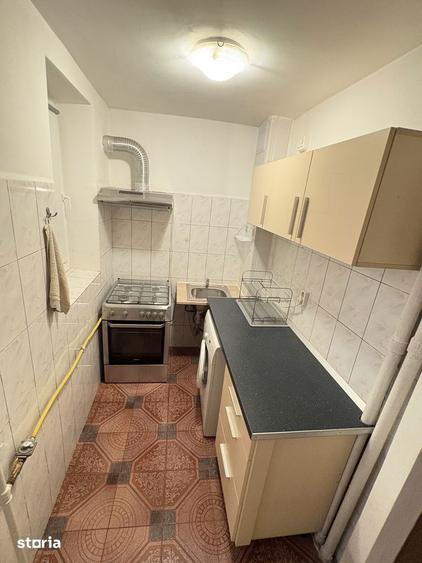 Apartament cu 2 camere decomandat, mobilat în Berceni