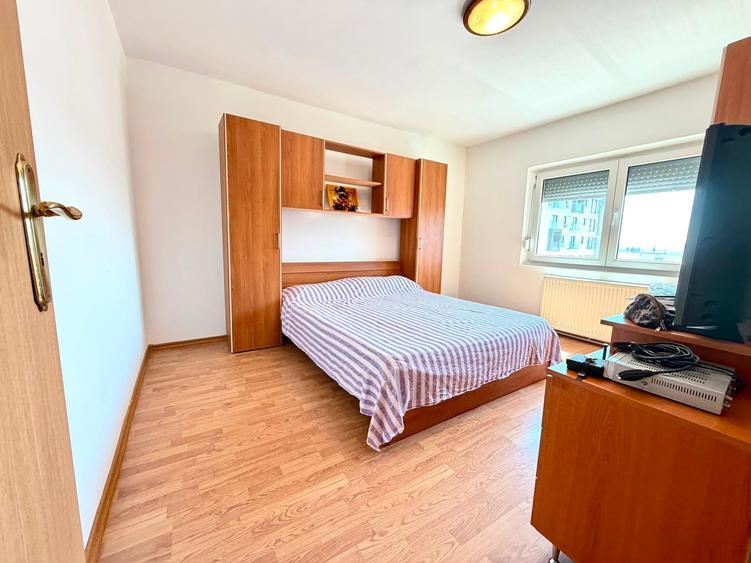 Apartament cu 3 camere decomandat în Ștefan cel Mare