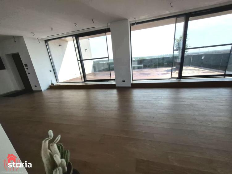 Apartament cu 5 camere în Băneasa