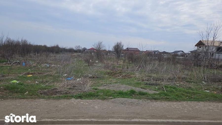 Teren de 1300 mp, în Ștefăneștii de Jos
