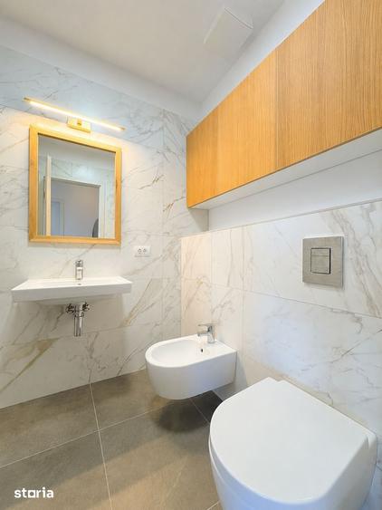 Apartament cu 3 camere în Badea Cârțan