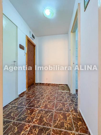 Apartament cu 2 camere decomandat în Minerul