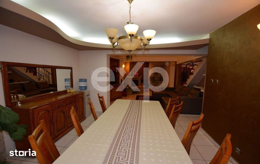 Casă cu 7 camere cu Teren 690 Mp în Găvana