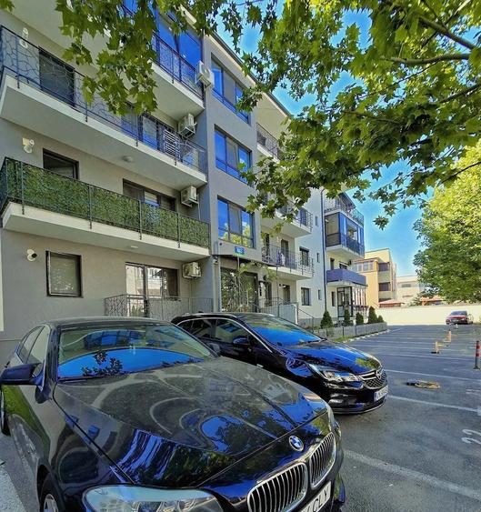 Apartament cu 2 camere decomandat în Dobroești