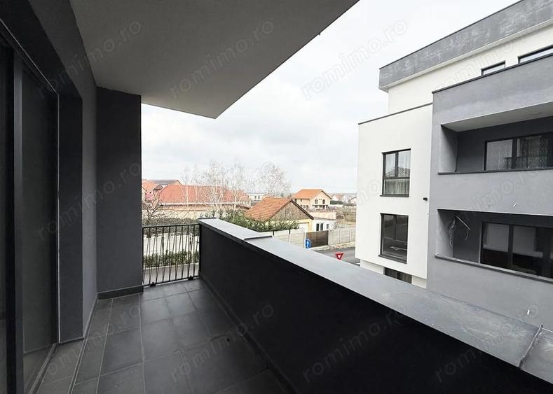 Apartament cu 2 camere semidecomandat în Sânmartin