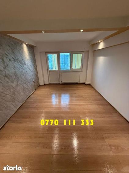 Apartament cu 3 camere decomandat în Obor