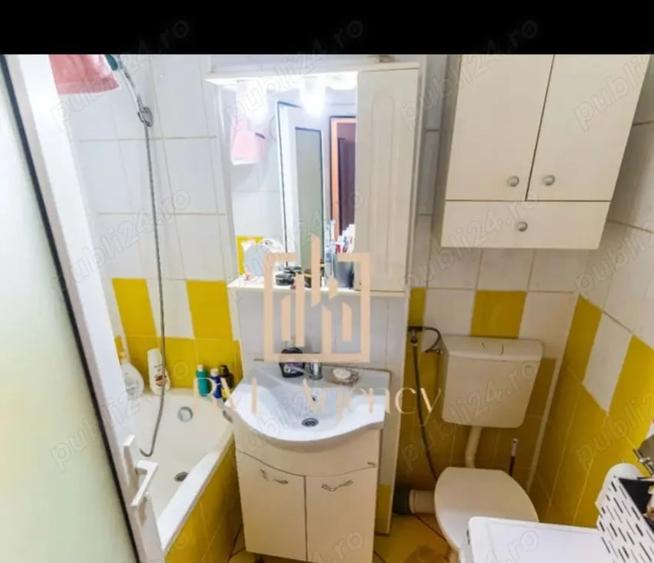 Garsonieră decomandată în Alexandriei