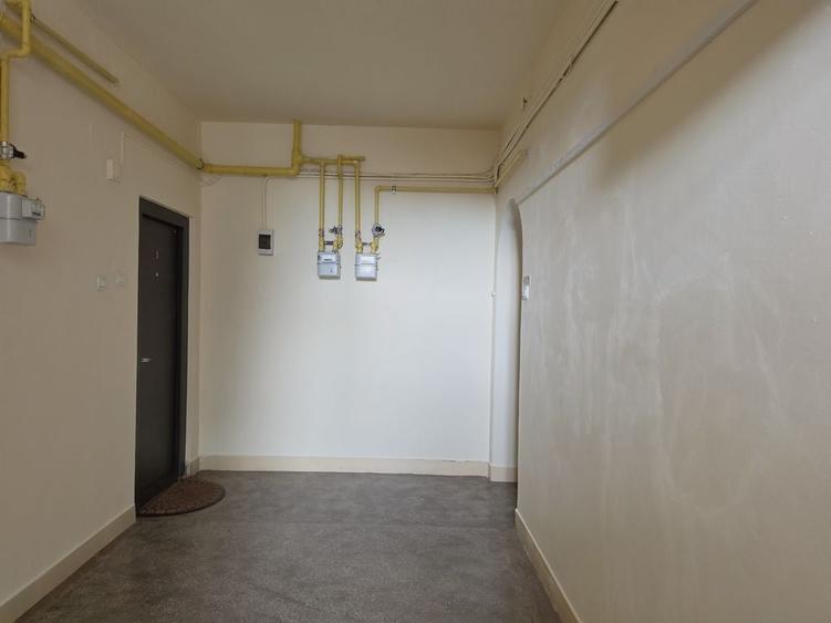 Apartament cu 2 camere nedecomandat în Brașovul Vechi