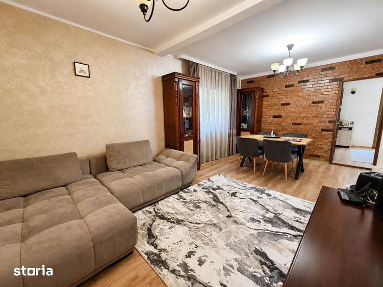 Casă cu 4 camere decomandat cu Teren 550 Mp în Vânători