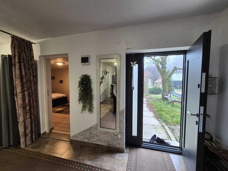 Casă cu 4 camere în Ciorogârla