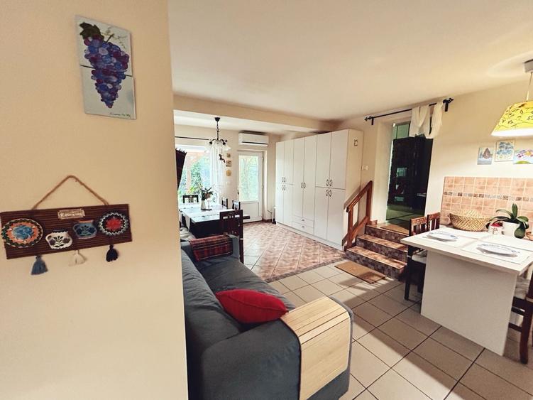 Casă cu 4 camere cu Teren 920 Mp în Central