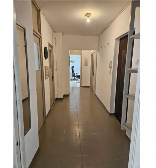 Apartament cu 3 camere decomandat în Decebal