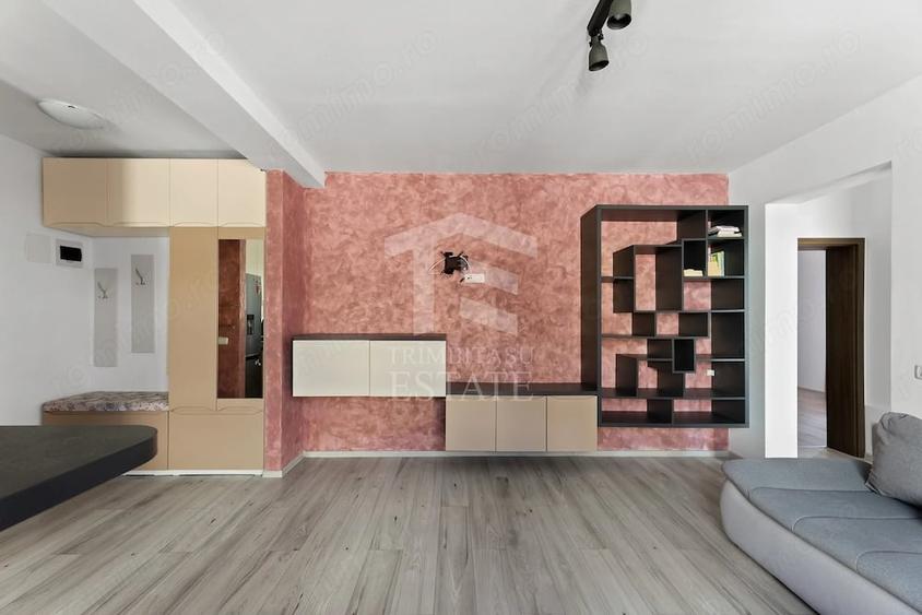 Apartament cu 3 camere semidecomandat în Central