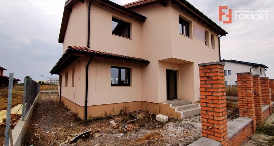 Casă individuală cu 4 camere cu Teren 800 Mp în Săcălaz