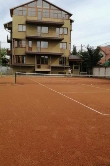 Casă individuală cu 20 camere cu Teren 1200 Mp în Prelungirea Ghencea